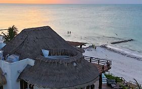 Dk Luxury Ocean Front Villa - Adults Only